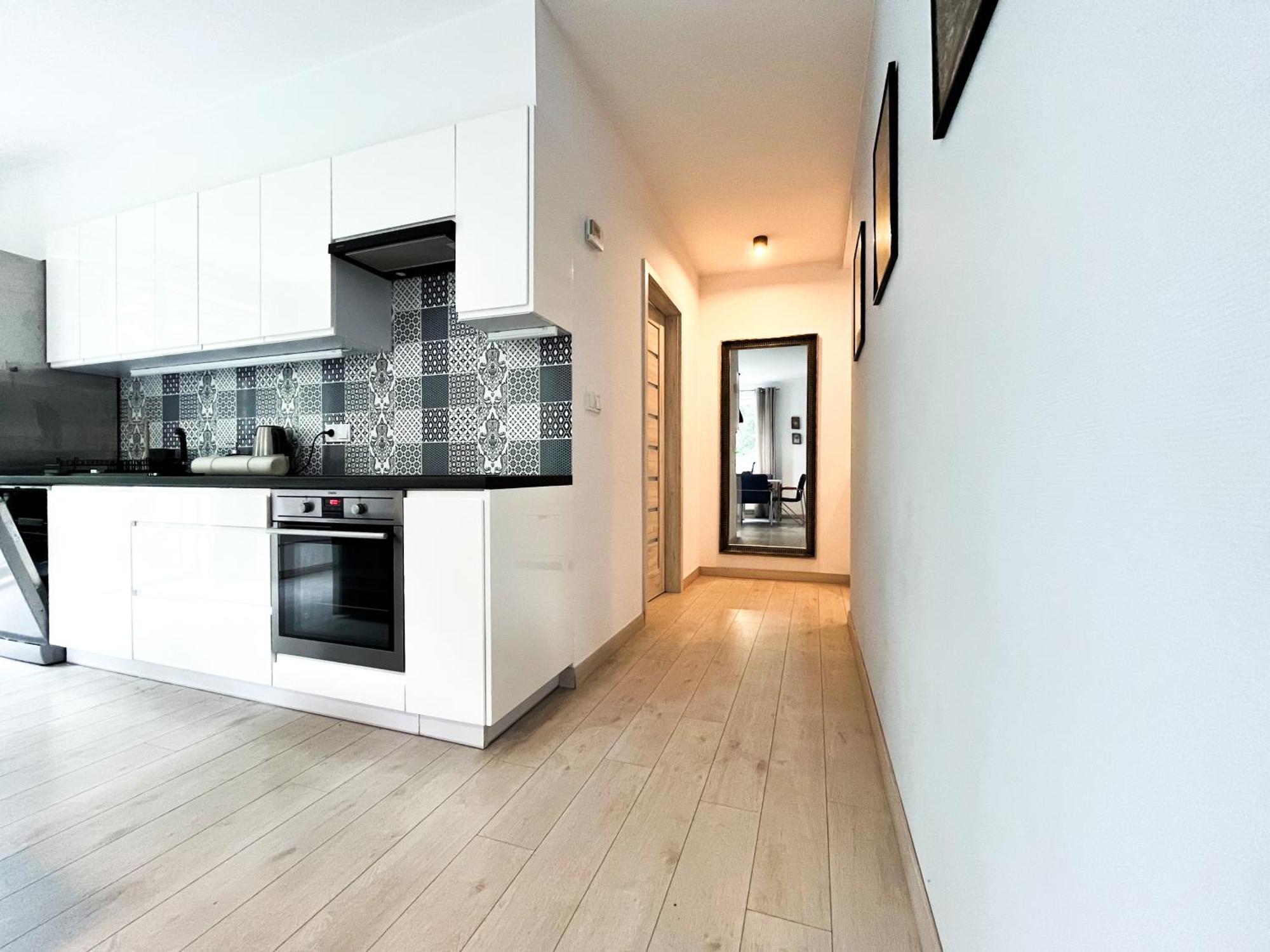 Walk To Park, Modern 2Bd Kitchen! Balcony, Parking Appartement Wrocław Buitenkant foto