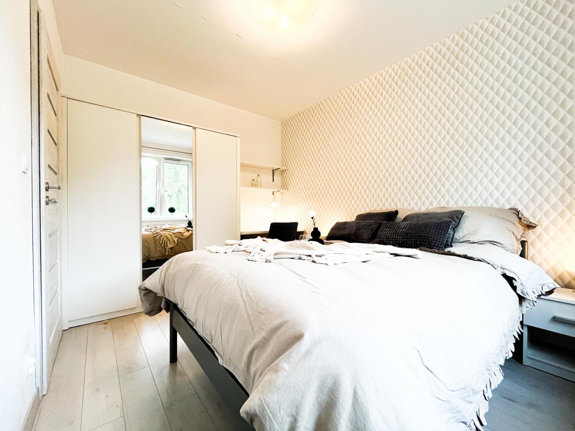 Walk To Park, Modern 2Bd Kitchen! Balcony, Parking Appartement Wrocław Buitenkant foto