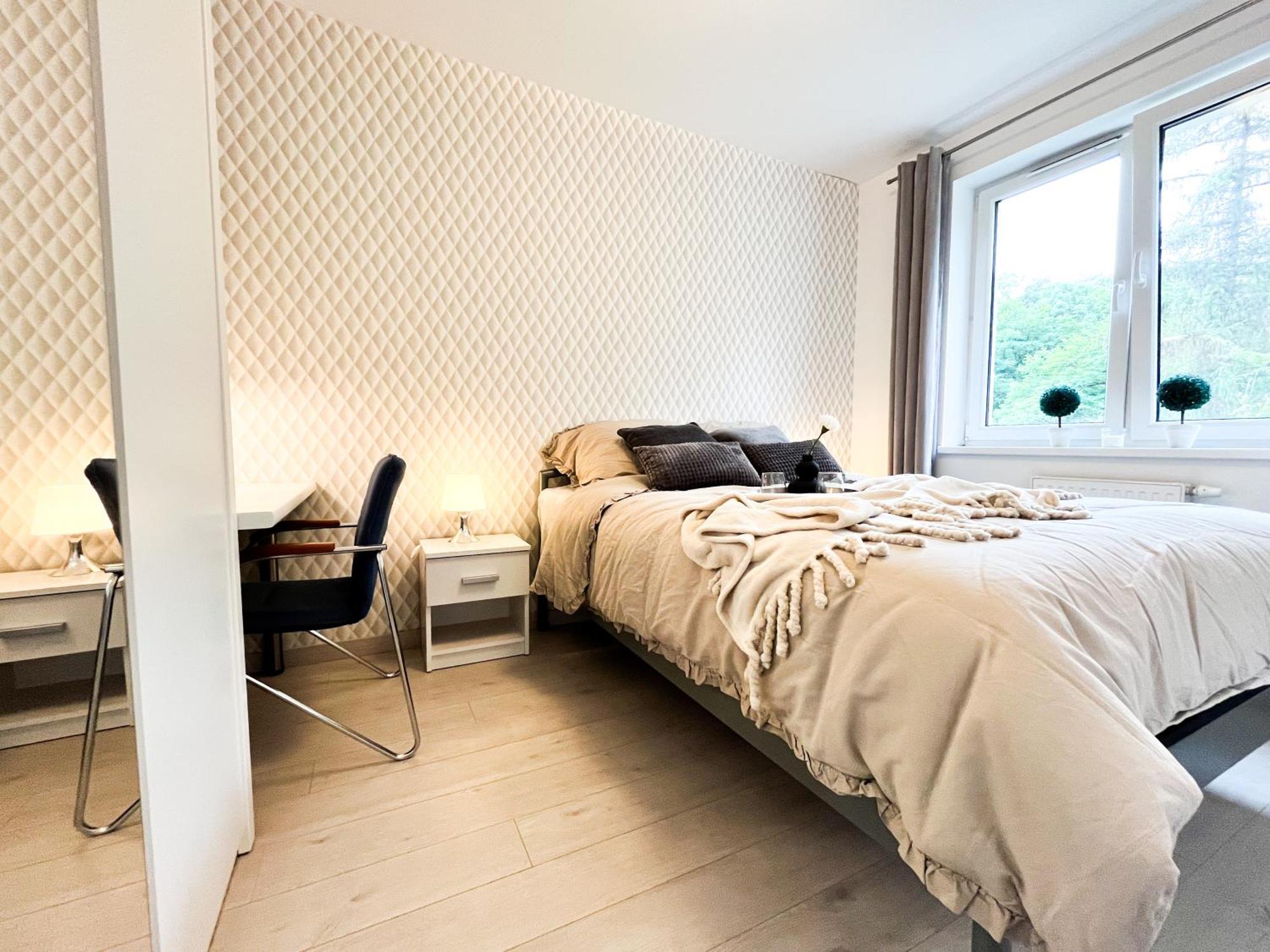 Walk To Park, Modern 2Bd Kitchen! Balcony, Parking Appartement Wrocław Buitenkant foto